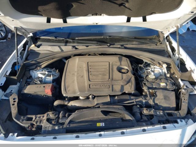 2018 JAGUAR F-PACE SADCJ2FX2JA266016 Photo 9