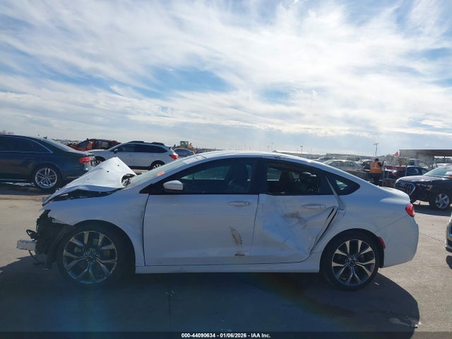 Aukcja sprzedaży 2016 Chrysler 200 S, vin: 1C3CCCBG3GN138021, numer aukcji: 44090634