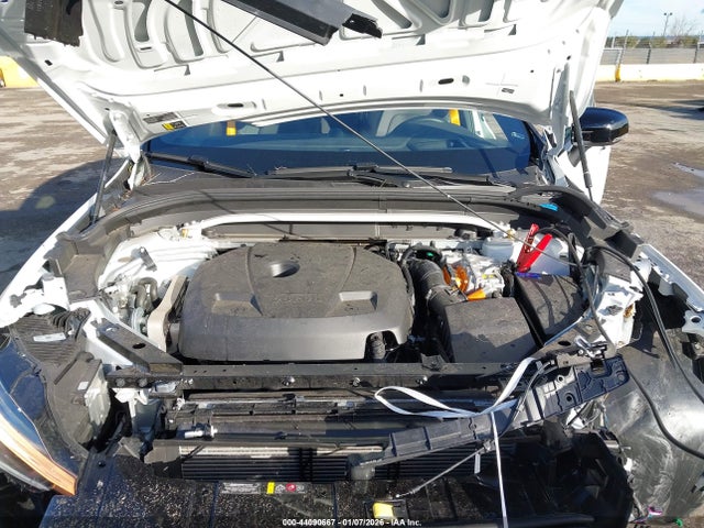2025 VOLVO XC60 PLUG-IN HYBRID YV4H60RP2S1055108 Photo 9
