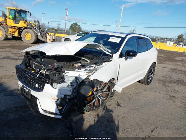 2025 VOLVO XC60 PLUG-IN HYBRID YV4H60RP2S1055108 Photo 1