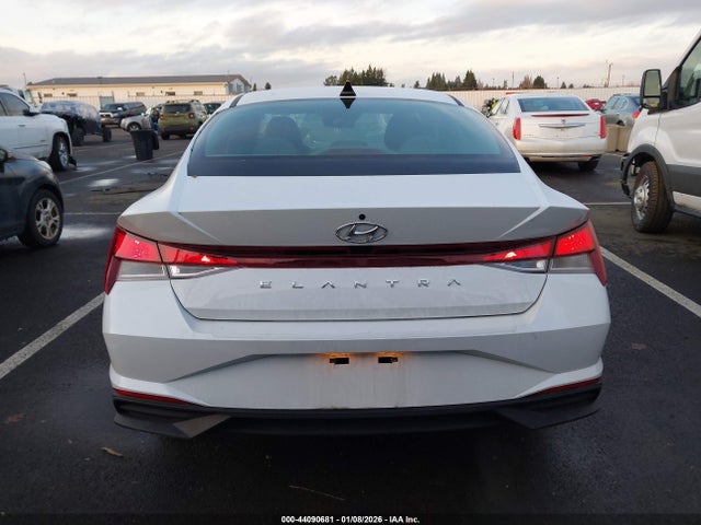 5NPLS4AG9NH084971 Hyundai ELANTRA SEL