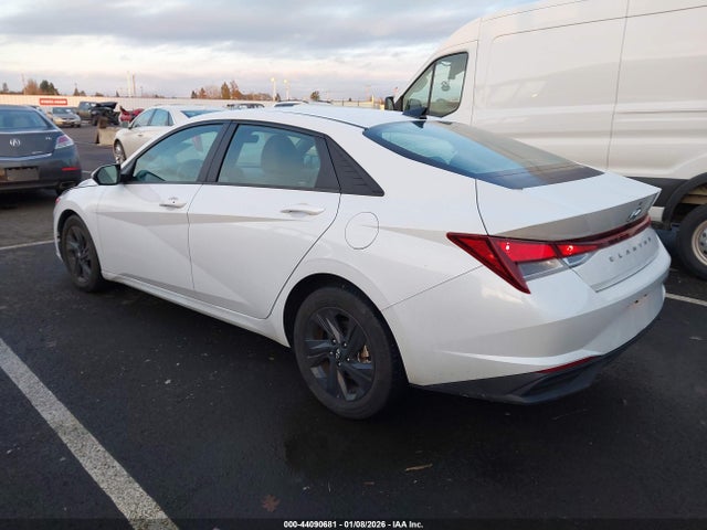 5NPLS4AG9NH084971 Hyundai ELANTRA SEL