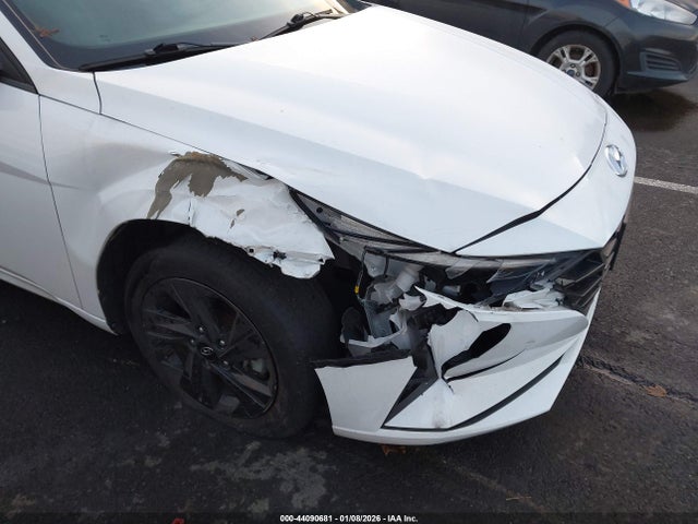 5NPLS4AG9NH084971 Hyundai ELANTRA SEL