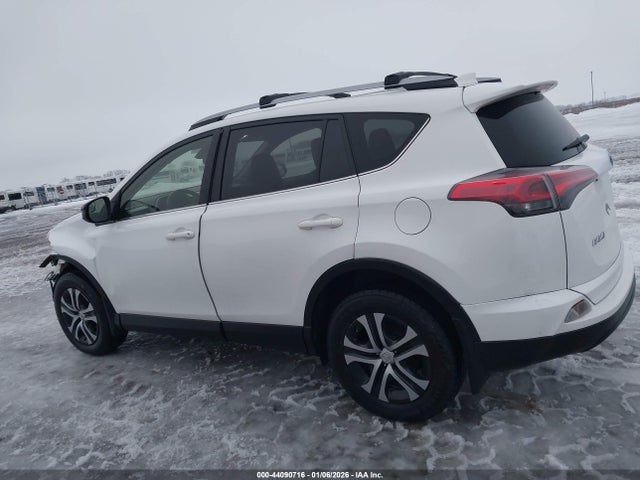 Toyota RAV4 LE 2017 JTMBFREV5HJ161109 Image 14