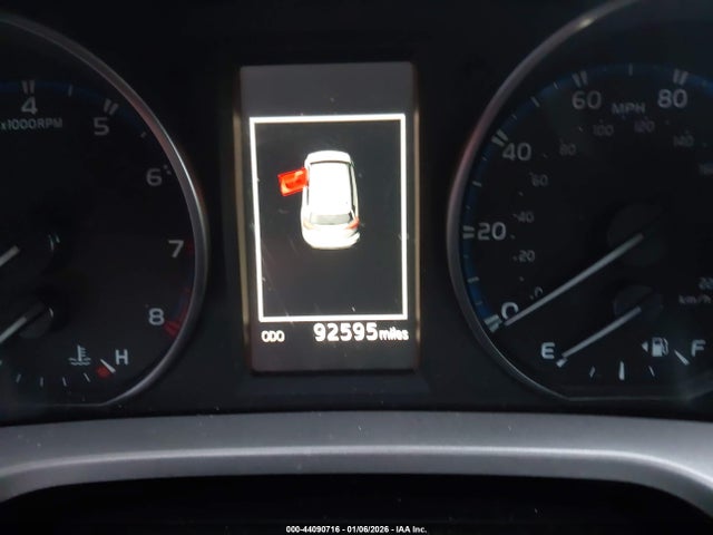 Toyota RAV4 LE 2017 JTMBFREV5HJ161109 Image 15