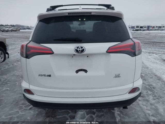 Toyota RAV4 LE 2017 JTMBFREV5HJ161109 Image 16