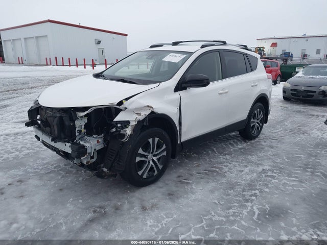 Toyota RAV4 LE 2017 JTMBFREV5HJ161109 Image 2