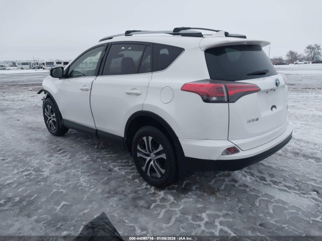 Toyota RAV4 LE 2017 JTMBFREV5HJ161109 Image 3