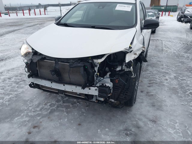 Toyota RAV4 LE 2017 JTMBFREV5HJ161109 Image 6