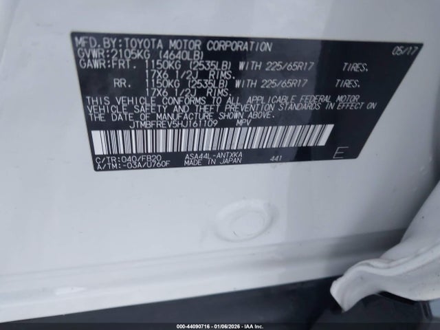 Toyota RAV4 LE 2017 JTMBFREV5HJ161109 Image 9