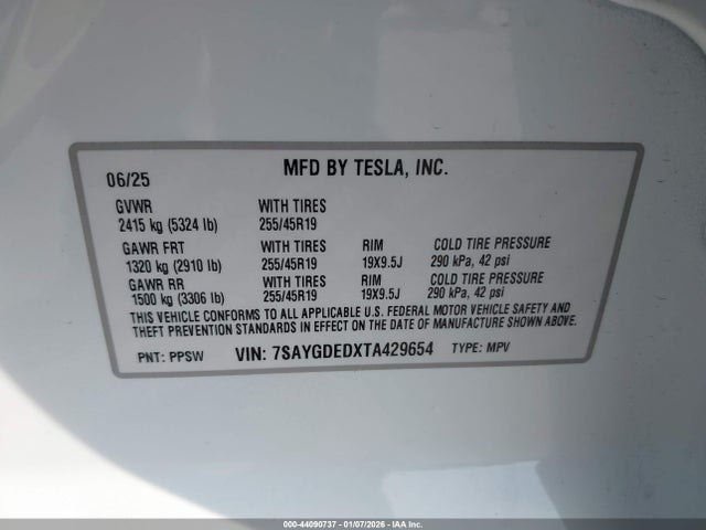 2026 TESLA MODEL Y 7SAYGDEDXTA429654 Photo 8