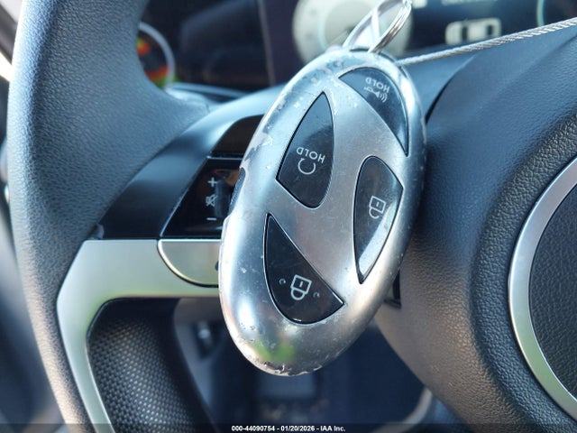 KMHLM4DGXRU680135 Hyundai ELANTRA SEL