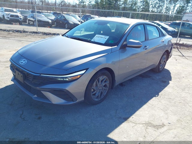 KMHLM4DGXRU680135 Hyundai ELANTRA SEL