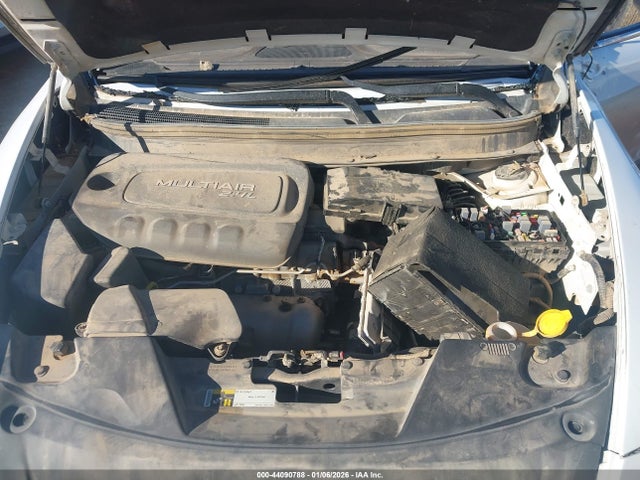 2016 Jeep Cherokee Latitude მანქანა იყიდება აუქციონზე, vin: 1C4PJMCB6GW122000, აუქციონის ნომერი: 44090788