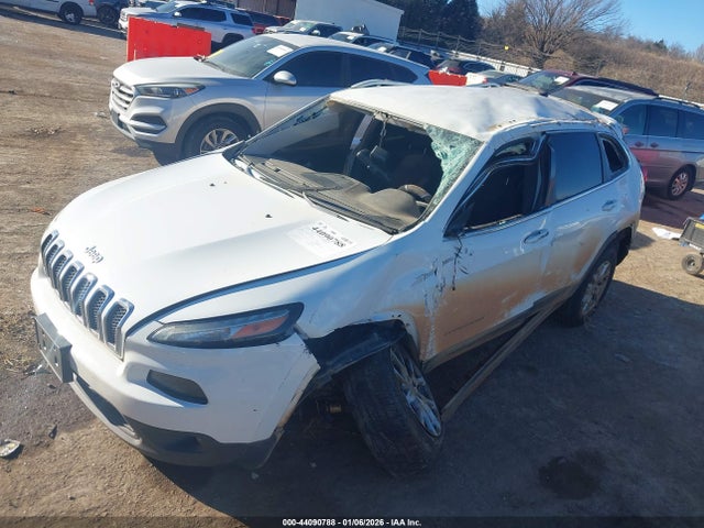 2016 Jeep Cherokee Latitude მანქანა იყიდება აუქციონზე, vin: 1C4PJMCB6GW122000, აუქციონის ნომერი: 44090788