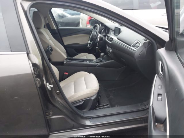 2017 MAZDA MAZDA6 JM1GL1U55H1150502 Photo 4