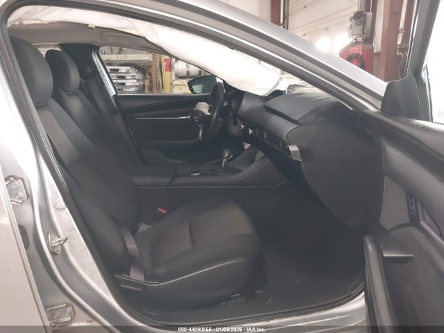 2019 Mazda Mazda3 მანქანა იყიდება აუქციონზე, vin: 3MZBPABL8KM113211, აუქციონის ნომერი: 44090856