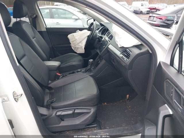 Aukcja sprzedaży 2019 Volkswagen Tiguan 2.0t Se/2.0t Sel/2.0t Sel R-line/2.0t Sel R-line Black, vin: 3VV2B7AX7KM065064, numer aukcji: 44090882