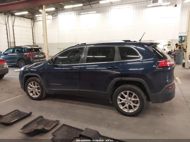 1C4PJLCBXFW721281 Jeep Cherokee Latitude