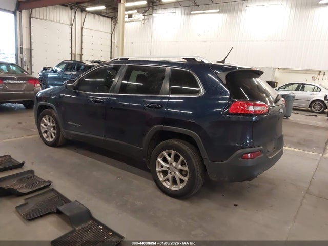 1C4PJLCBXFW721281 Jeep Cherokee Latitude