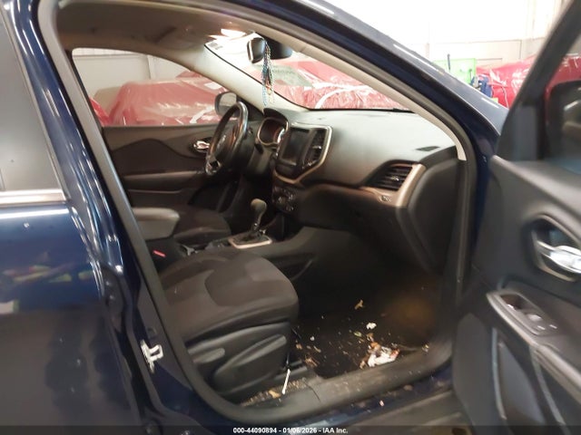 1C4PJLCBXFW721281 Jeep Cherokee Latitude