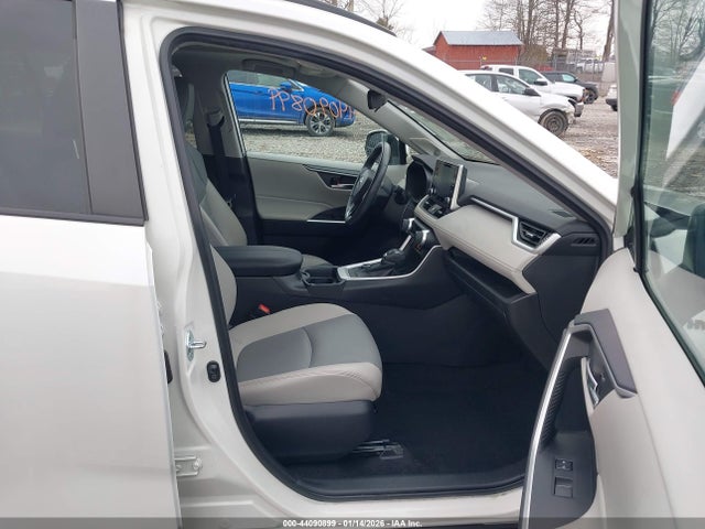 2021 TOYOTA RAV4 HYBRID 4T3B6RFV2MU018662 Photo 4