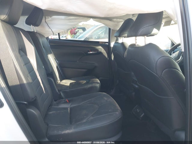 2024 TOYOTA HIGHLANDER 5TDKDRAH1RS542854 Photo 7