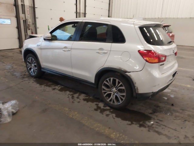 2017 MITSUBISHI OUTLANDER SPORT JA4AR3AU7HZ043197 Photo 2