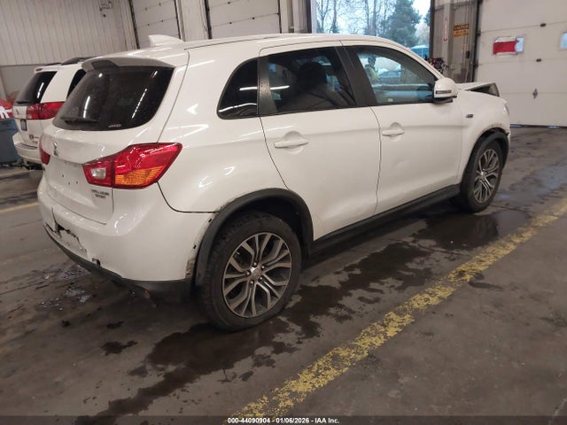 2017 MITSUBISHI OUTLANDER SPORT JA4AR3AU7HZ043197 Photo 3