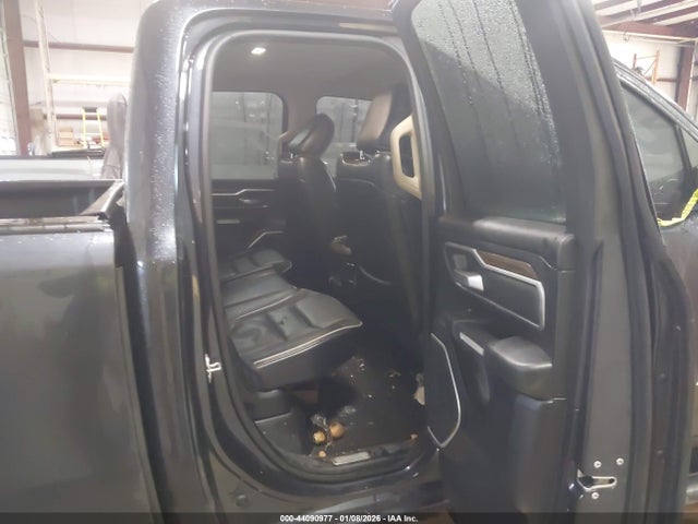 2020 Ram 1500 Laramie  4x4 6'4 Box მანქანა იყიდება აუქციონზე, vin: 1C6SRFDT0LN307382, აუქციონის ნომერი: 44090977