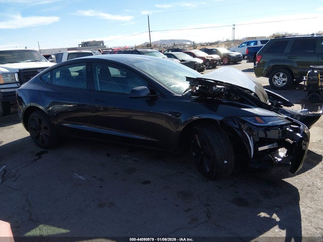 Tesla Model 3 Premium Rear-wheel Drive 2026 5YJ3E1EA1TF142711 Image 13
