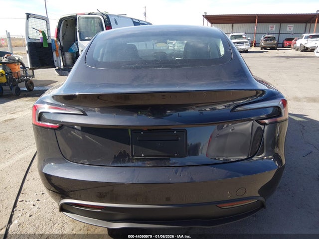 Tesla Model 3 Premium Rear-wheel Drive 2026 5YJ3E1EA1TF142711 Image 16