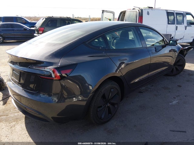 2026 TESLA MODEL 3 5YJ3E1EA1TF142711 Photo 3