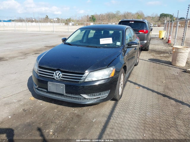 44090992 :رقم المزاد ، 1VWAP7A39EC019988 vin ، 2014 Volkswagen Passat 2.5l S/2.5l Wolfsburg Edition مزاد بيع