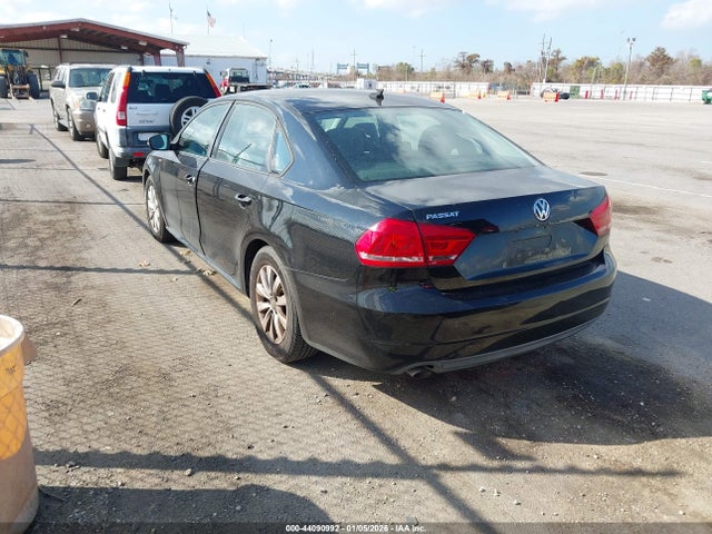 44090992 :رقم المزاد ، 1VWAP7A39EC019988 vin ، 2014 Volkswagen Passat 2.5l S/2.5l Wolfsburg Edition مزاد بيع