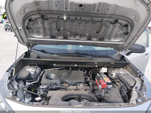 Toyota RAV4 LE 2019 2T3H1RFV9KC029424 Image 10