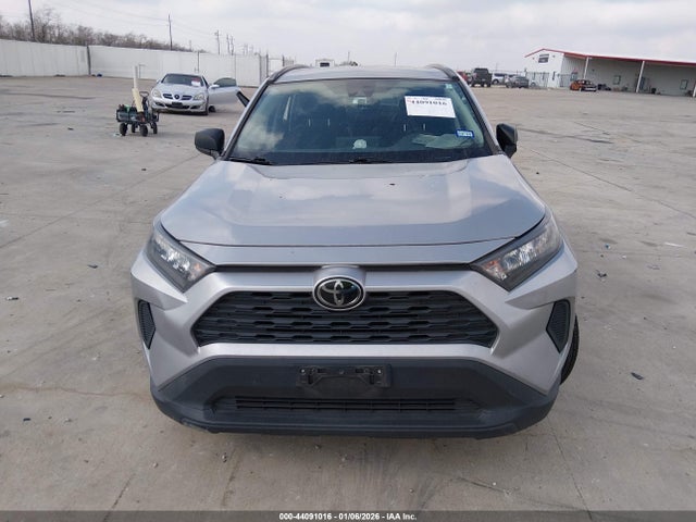 Toyota RAV4 LE 2019 2T3H1RFV9KC029424 Image 12