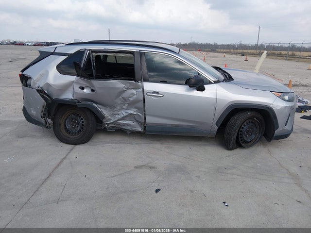 Toyota RAV4 LE 2019 2T3H1RFV9KC029424 Image 13