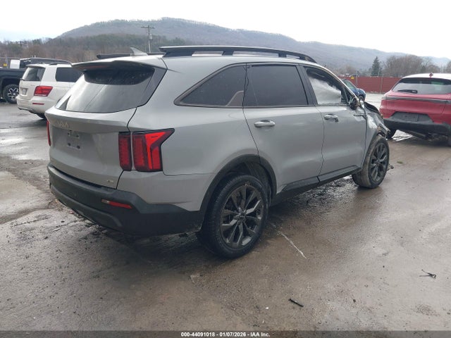 2023 KIA SORENTO 5XYRHDLF9PG185449 Photo 3