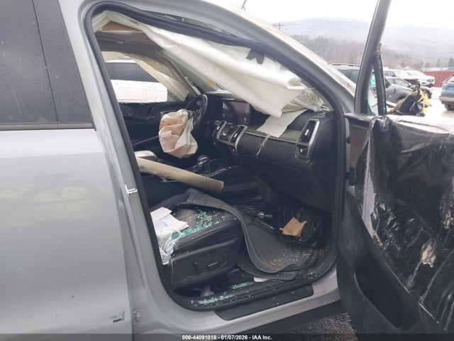 2023 KIA SORENTO 5XYRHDLF9PG185449 Photo 4