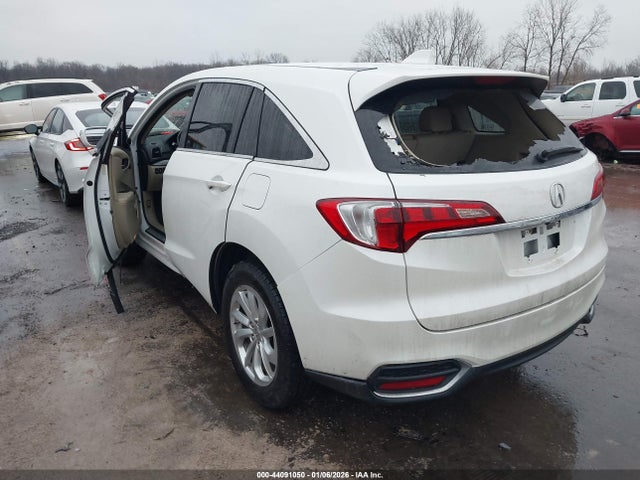 2016 ACURA RDX 5J8TB4H33GL007337 Photo 2