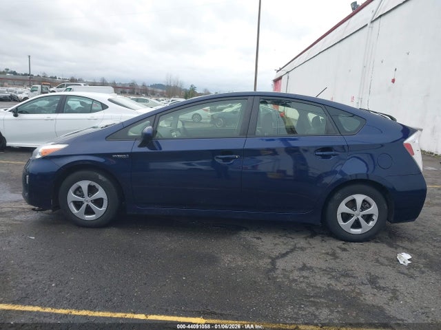 Toyota Prius Two 2015 JTDKN3DUXF0474474 Image 14