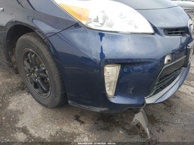 Toyota Prius Two 2015 JTDKN3DUXF0474474 Image 6