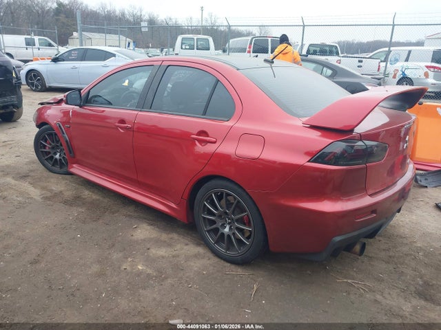 2015 MITSUBISHI LANCER EVOLUTION JA32W7FVXFU028844 Photo 2