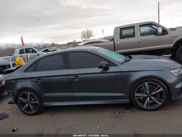 2018 Audi Rs 3 2.5t მანქანა იყიდება აუქციონზე, vin: WUABWGFF1J1902828, აუქციონის ნომერი: 44091071