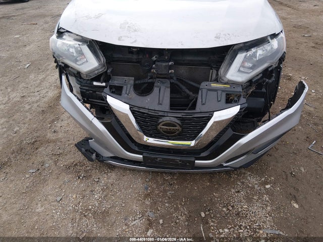 2018 NISSAN ROGUE JN8AT2MT8JW456147 Photo 5