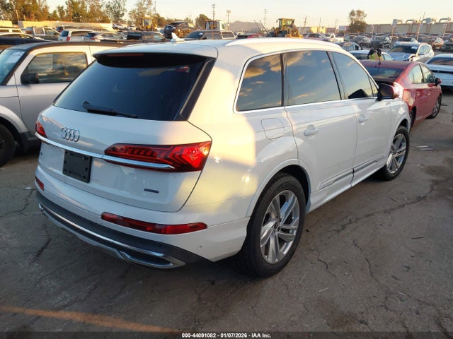 2021 AUDI Q7 WA1LXAF75MD013063 Photo 3