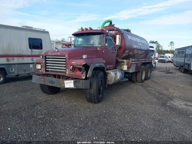 1996 Mack 600 Rd600 მანქანა იყიდება აუქციონზე, vin: 1M2P267C6TM025585, აუქციონის ნომერი: 44091091