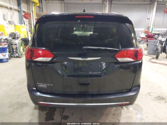 2C4RC1BG8HR501315 Chrysler Pacifica Touring-l