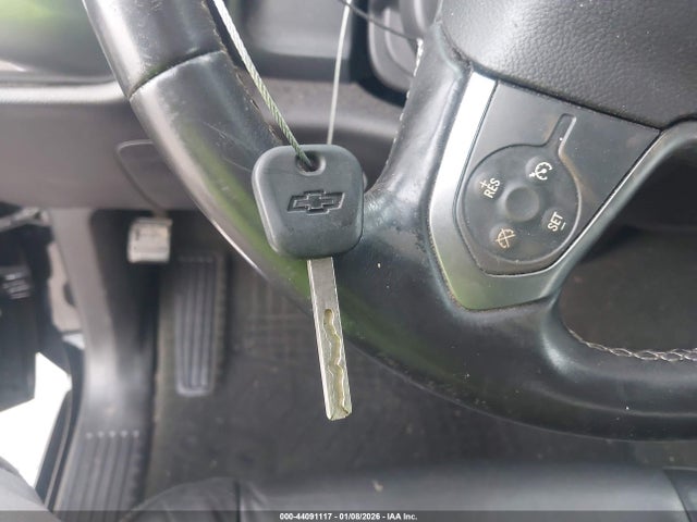 1GCRCREHXGZ318411 Chevrolet Silverado 1500 1lt